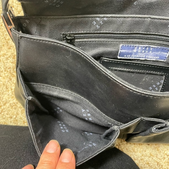 Crazy Horse by Liz Claiborne Genuine Leather Shoulder Bag. - Picture 9 of 14